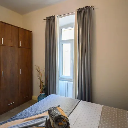Apartment With A - C In Istrien 55187 Pula